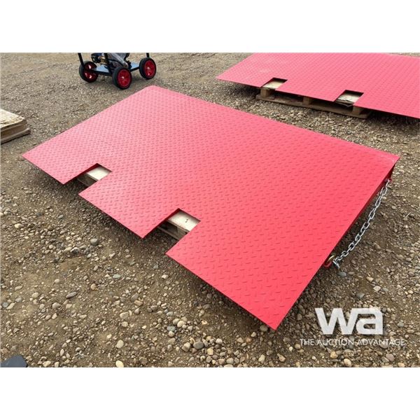 7 X 4 FT. SHIPPING CONTAINER RAMP