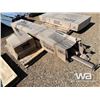 Image 2 : TMG 10 FT. SQUARE OFFSET PATIO CANTILEVER UMBRELLA