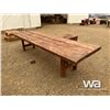Image 3 : SPRUCE PICNIC TABLE WITH STOOLS