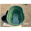 Image 4 : 380 L PLASTIC FEEDER & WATERER