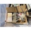 Image 5 : BIN OF MACK CL713 PARTS