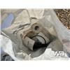 Image 7 : BIN OF MACK CL713 PARTS