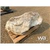 Image 3 : LANDSCAPING ROCK