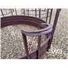 Image 4 : HIQUAL 8 FT. TOMBSTONE FEEDER