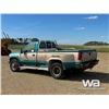 Image 4 : 1993 CHEVROLET GMT-400 3500 DUALLY PICKUP