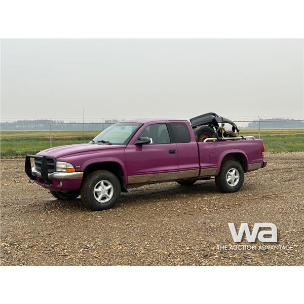 1997 DODGE DAKOTA E-CAB PICKUP