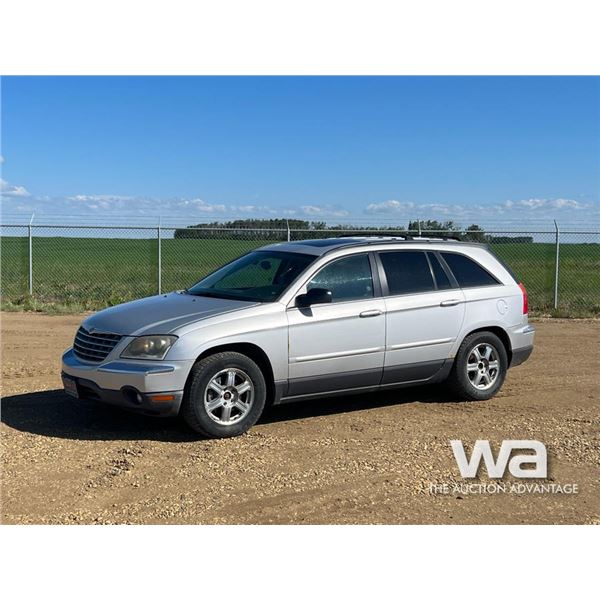 2004 CHRYSLER PACIFICA SPORTS UTILITY VEHICLE