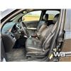 Image 6 : 2009 PONTIAC TORRENT 4-DOOR CAR