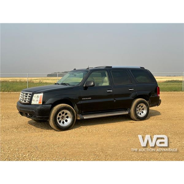2004 CADILLAC ESCALADE 4 DOOR SUV