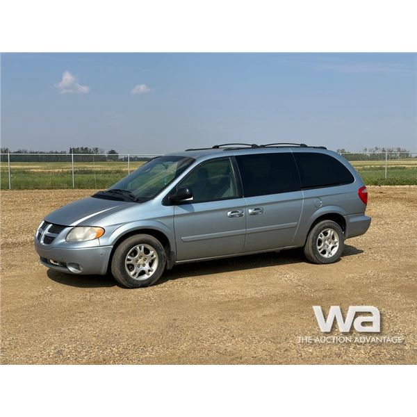 2004 DODGE CARAVAN MINIVAN