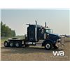 Image 2 : 2013 KENWORTH T800 TRI DRIVE SLEEPER WINCH TRACTOR