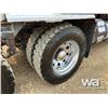 Image 35 : 2020 WESTERN STAR 4900SA TRI-DRIVE SLEEPER TRUCK