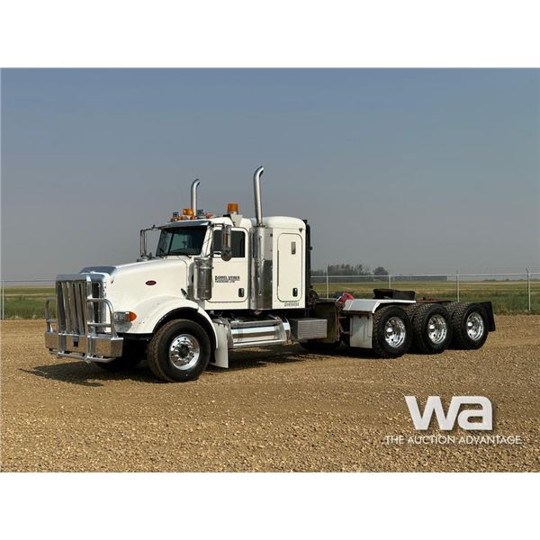 2007 PETERBILT 378 TRI DRIVE SLEEPER TRUCK TRACTOR