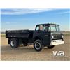 Image 2 : 1980 FORD F700 S/A DUMP TRUCK