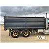 Image 29 : 1991 FREIGHTLINER FLD112 T/A GRAIN TRUCK