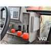 Image 7 : 1985 CASE 4694 4WD TRACTOR