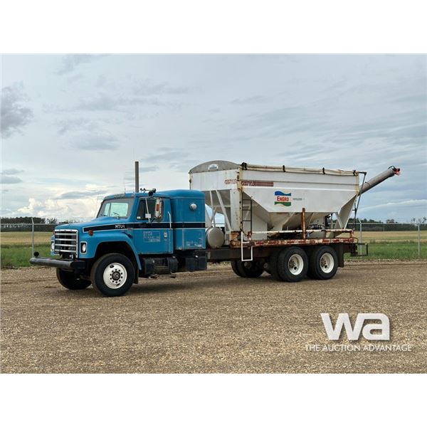 1985 INTERNATIONAL T/A S1900 FERTILIZER TRUCK