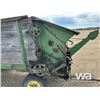 Image 12 : JOHN DEERE 953 SILAGE FEED WAGON