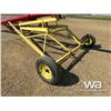 Image 10 : FARM KING 10 X 60 FT. SWING GRAIN AUGER