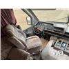 Image 7 : 1990 FORD F350 TRIPLE E 30 FT. MOTORHOME