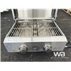 Image 5 : 2 BURNER STAINLESS STEEL PORTABLE BBQ *UNUSED