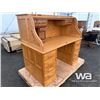 Image 2 : ROLL TOP COMPUTER DESK