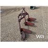 Image 2 : 3 PT HITCH 3 BOTTOM PLOW
