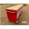 Image 2 : 8 FT. 24 DRAWER TOOL BENCH