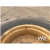 Image 4 : (2) FIRESTONE 19.5L-24 TIRES & RIMS