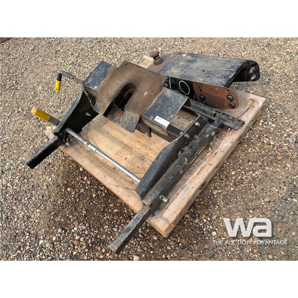 HITCH HIKER 5TH WHEEL HITCH & ADAPTER