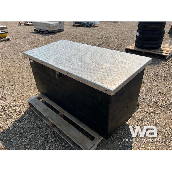 WOOD/ALUMINUM JOCKEY BOX