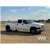 Image 2 : 2005 CHEVROLET 3500HD CREW CAB DUALLY PICKUP