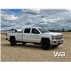 Image 2 : 2015 CHEVROLET 3500HD LT CREW CAB PICKUP