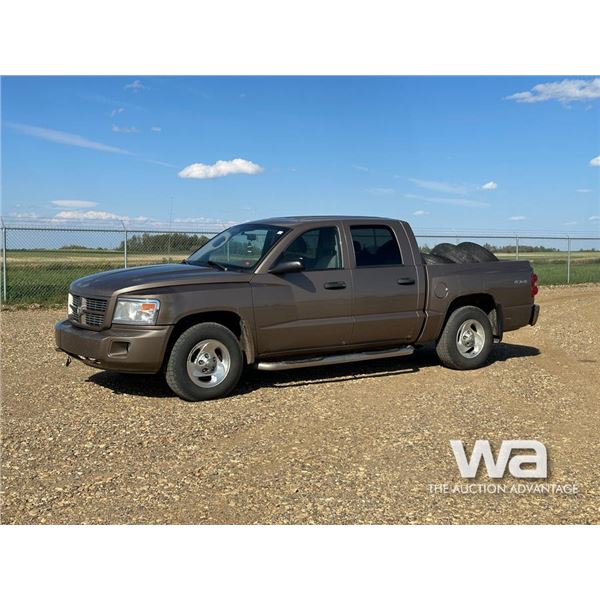2009 DODGE DAKOTA CREW CAB PICKUP
