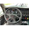 Image 10 : 2017 KENWORTH T800 TRI DRIVE SLEEPER TRUCK TRACTOR