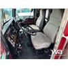 Image 8 : 1999 KENWORTH T800 TRI DRIVE TRUCK TRACTOR