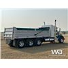 Image 3 : 2012 KENWORTH T800 TRI DRIVE SLEEPER DUMP TRUCK