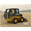 Image 3 : 2012 JOHN DEERE 332D TWO-SPEED SKID STEER LOADER