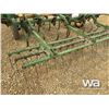 Image 14 : JOHN DEERE 1000 VIBRASHANK 43 FT. CULTIVATOR