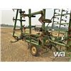 Image 15 : JOHN DEERE 1000 VIBRASHANK 43 FT. CULTIVATOR