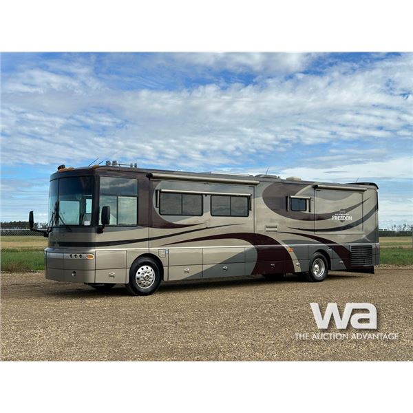 2004 ULTIMATE FREEDOM 40 FT. WINNEBAGO MOTORHOME