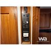 Image 27 : 2004 ULTIMATE FREEDOM 40 FT. WINNEBAGO MOTORHOME