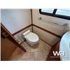 Image 33 : 2004 ULTIMATE FREEDOM 40 FT. WINNEBAGO MOTORHOME