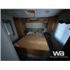 Image 20 : 2004 TERRY QUANTUM 28 FT. 5TH WHEEL T/A TRAILER