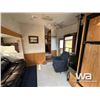 Image 15 : 2002 FRONTIER DISCOVERY 5TH WHEEL T/A TRAILER