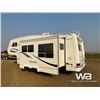 Image 4 : 2002 FRONTIER DISCOVERY 5TH WHEEL T/A TRAILER