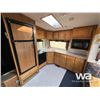Image 8 : 2002 FRONTIER DISCOVERY 5TH WHEEL T/A TRAILER