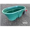 Image 2 : 380 L PLASTIC FEEDER & 5 BUCKETS