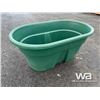 Image 4 : 380 L PLASTIC FEEDER & WATERER