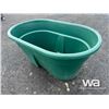 Image 3 : 380 L PLASTIC FEEDER & WATERER